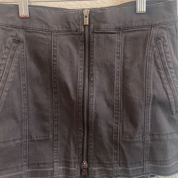 ▶️Express◀️ Skirt size 0 NWT - Picture 4 of 10